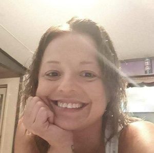 Meet your Posher, Lorinda